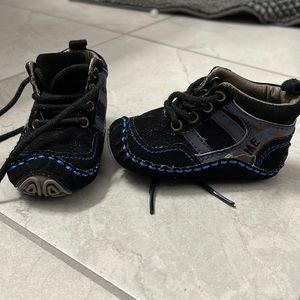 Like new Mexx baby shoes size 9 months